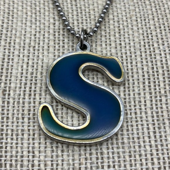 Claires S Initial Necklace Pendant 17 In Mood Changing Colors Silver Chain Retro - Picture 3 of 9